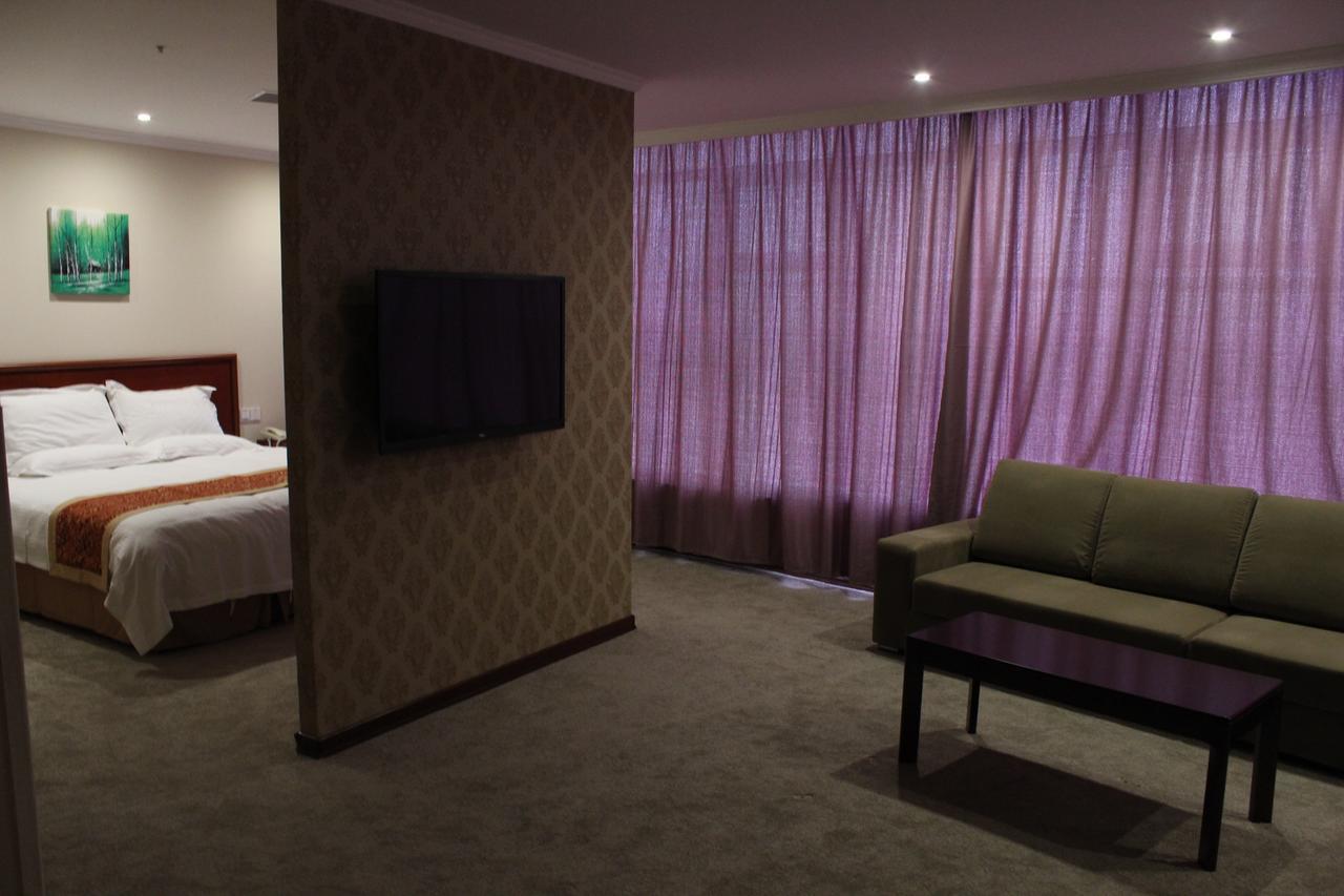 Greentree Inn Shanghai Jiading The South Of F1 Circuit Fangtai Hardware Market Express Hotel Esterno foto